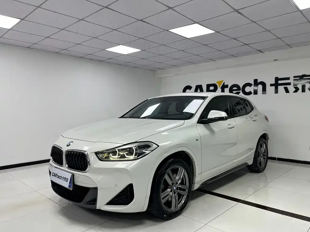 BMW X2 — фото 1