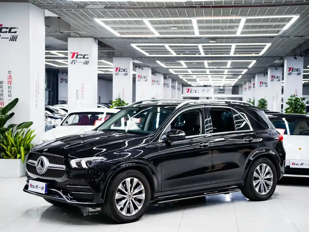 Mercedes-Benz GLE — фото 1