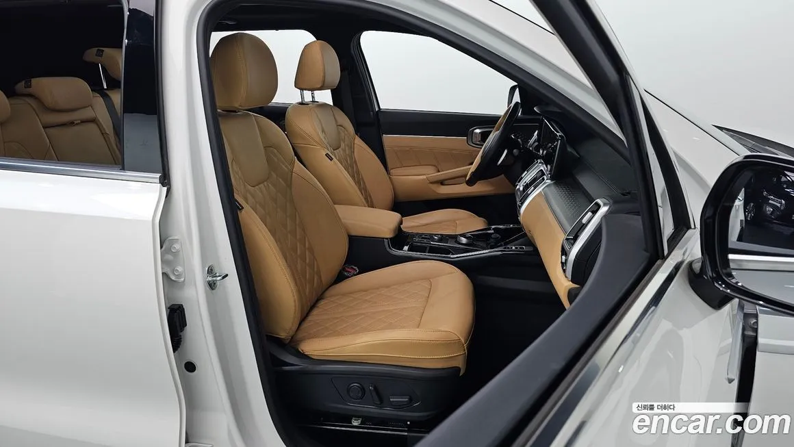 Kia Sorento — фото 8