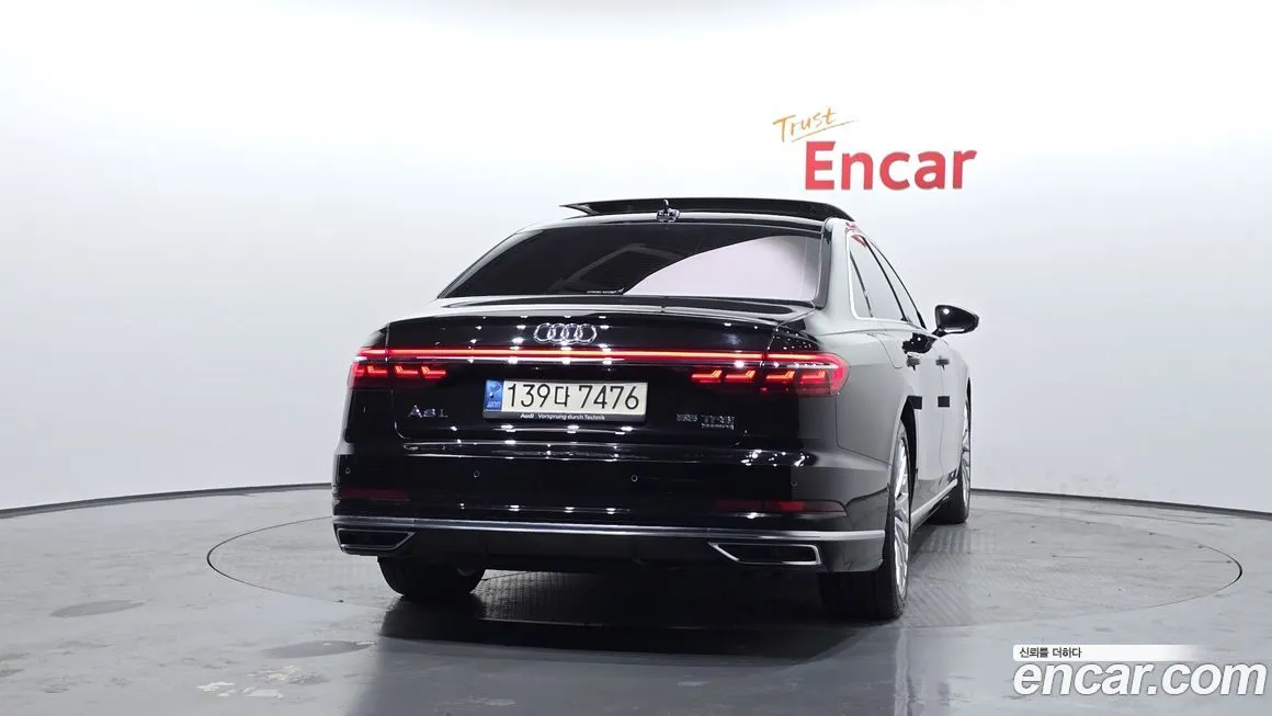 Audi A8 — фото 4