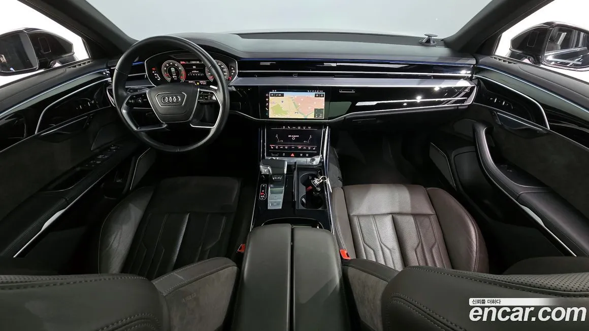 Audi A8 — фото 5
