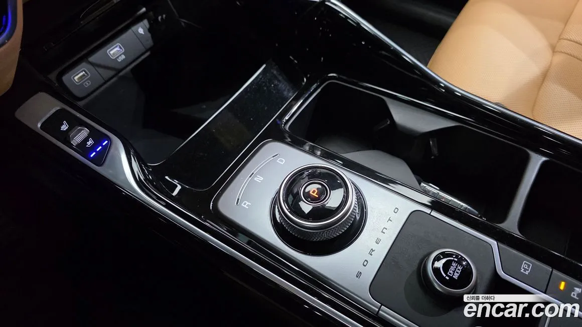 Kia Sorento — фото 9