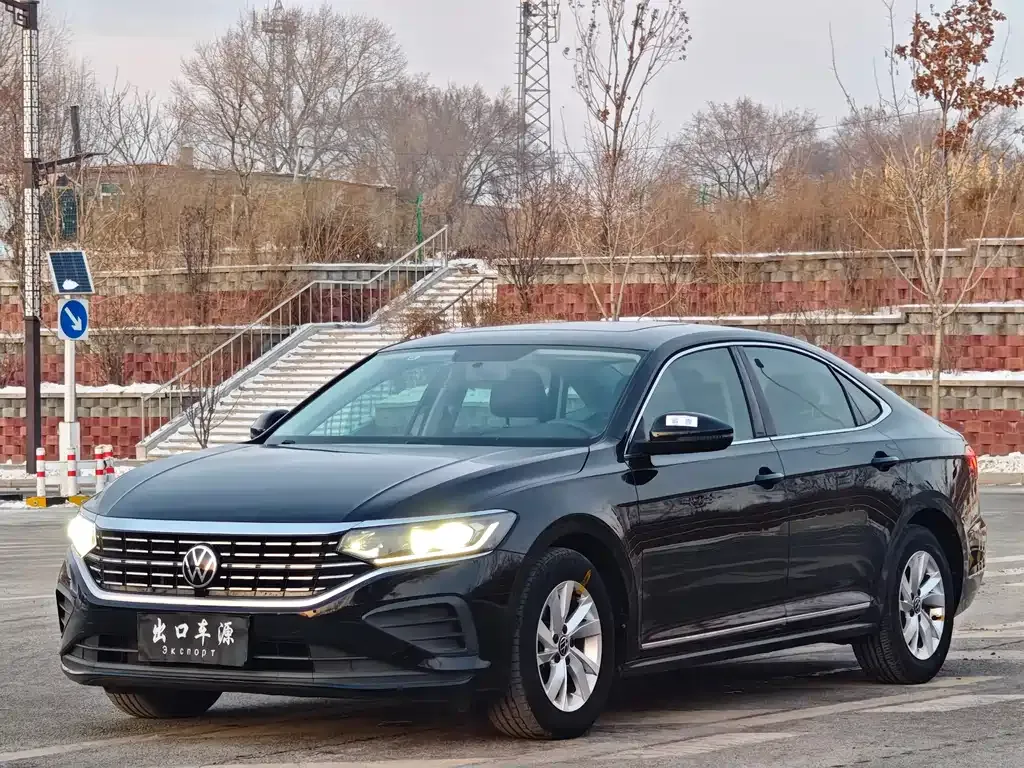 Volkswagen Passat — фото 1