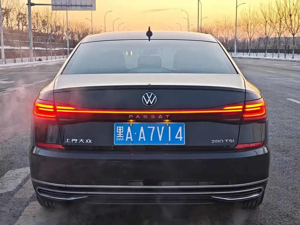 Volkswagen Passat — фото 6
