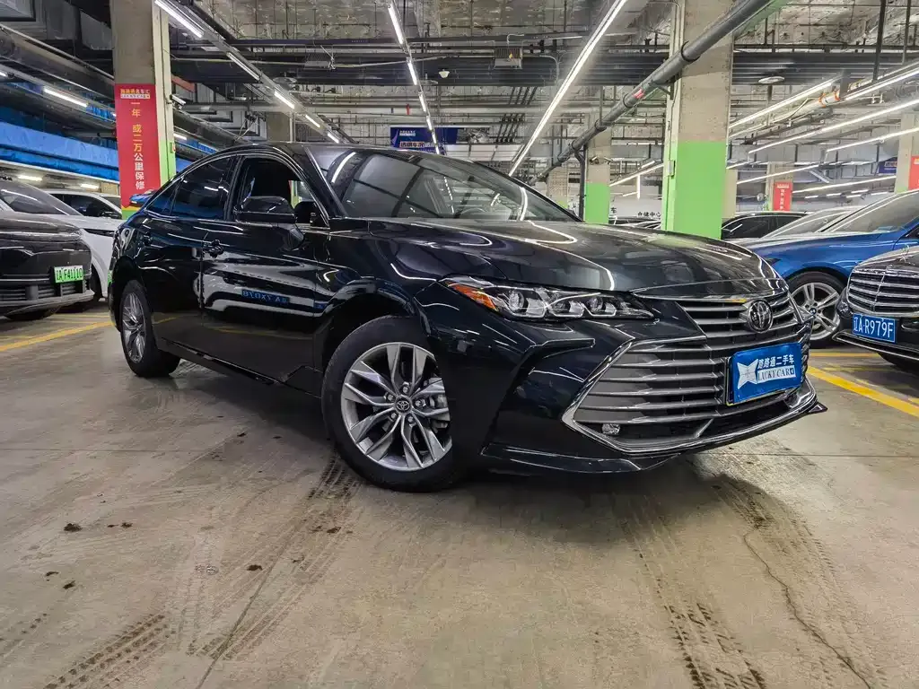 Toyota Avalon — фото 3