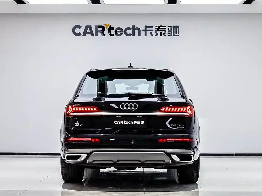 Audi Q7 — фото 2