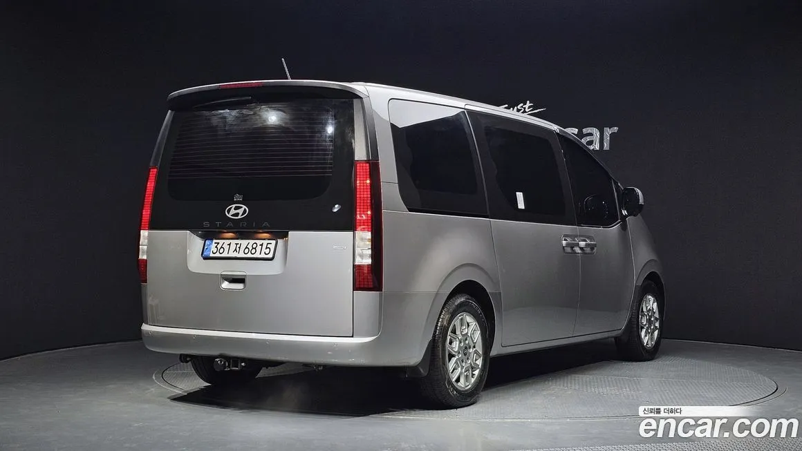 Hyundai Staria — фото 2