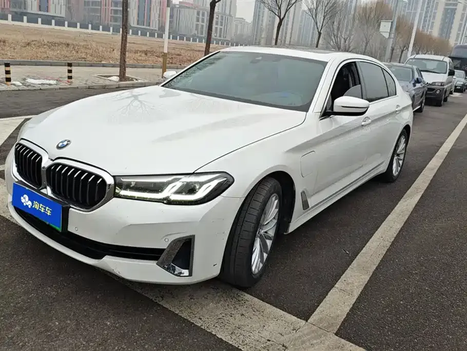 BMW 5 Series New Energy — фото 1