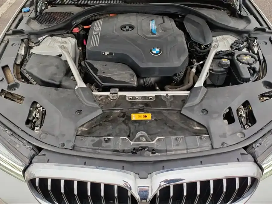 BMW 5 Series New Energy — фото 8