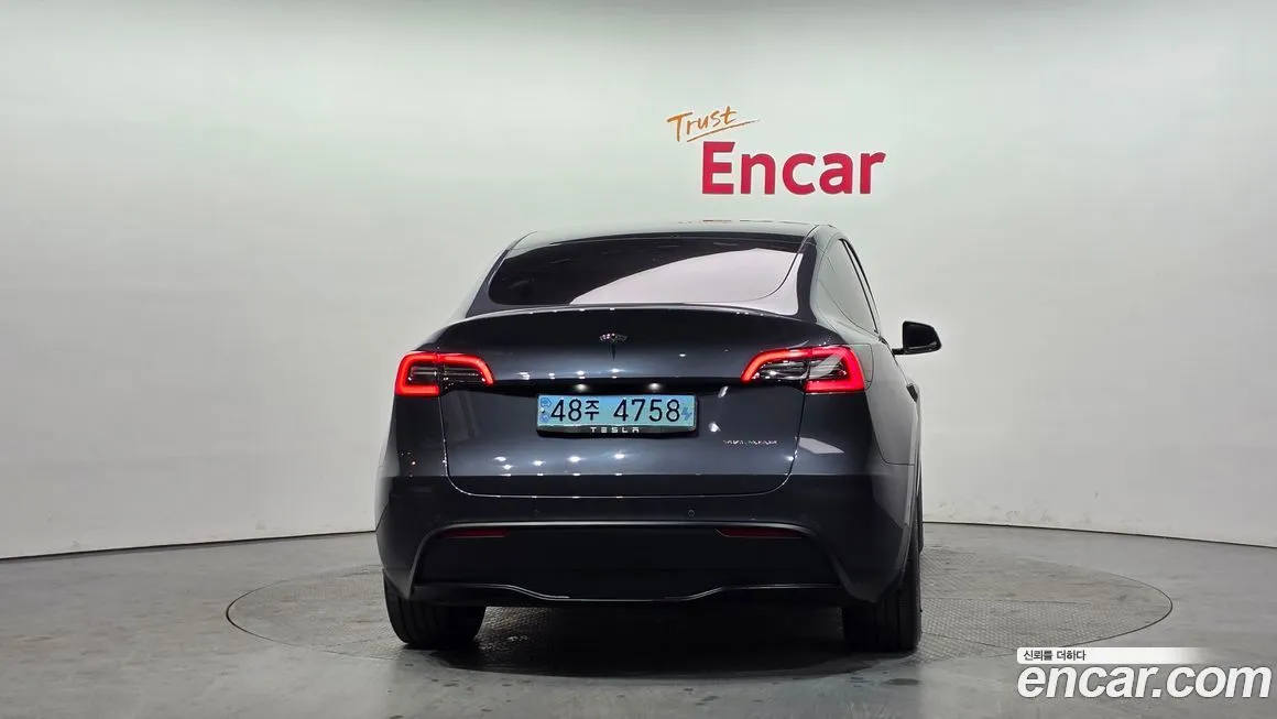 Tesla Model Y — фото 4