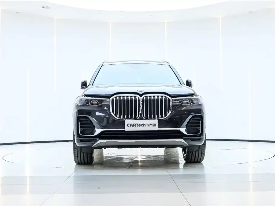BMW X7 — фото 5
