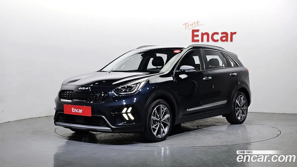 Kia Niro — фото 1