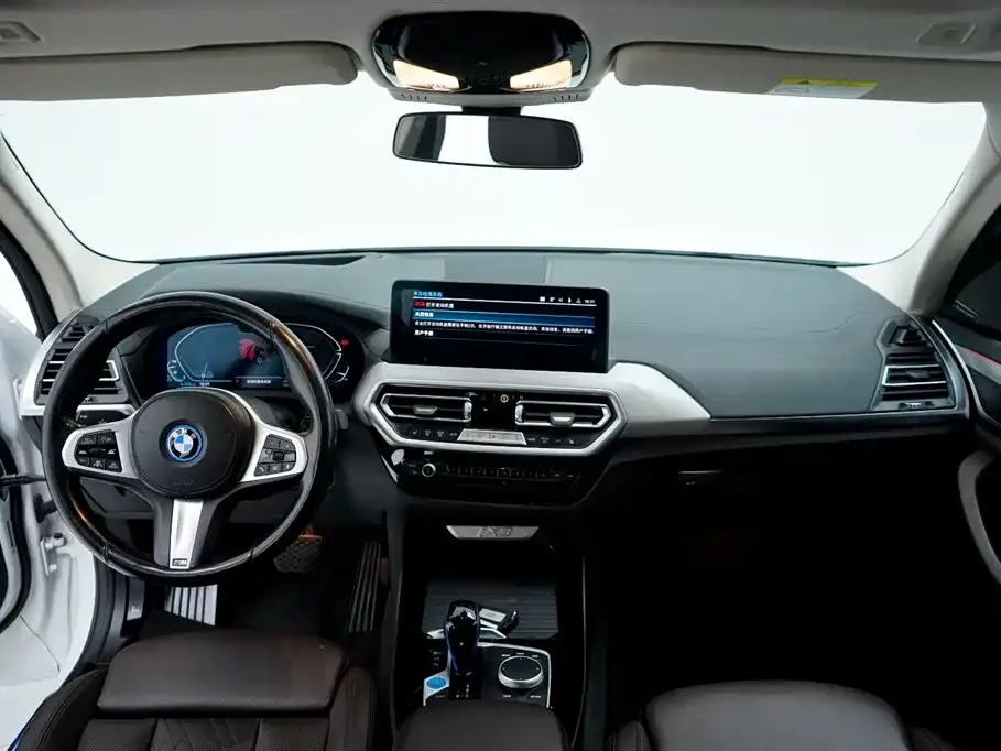 BMW iX3 — фото 2