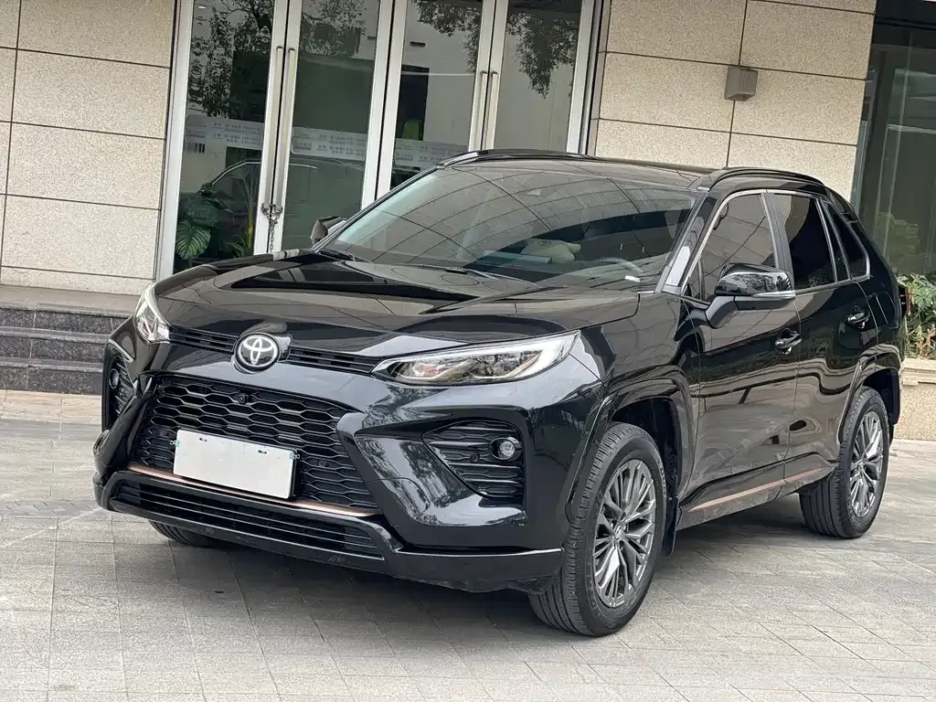 Toyota Wildlander — фото 1