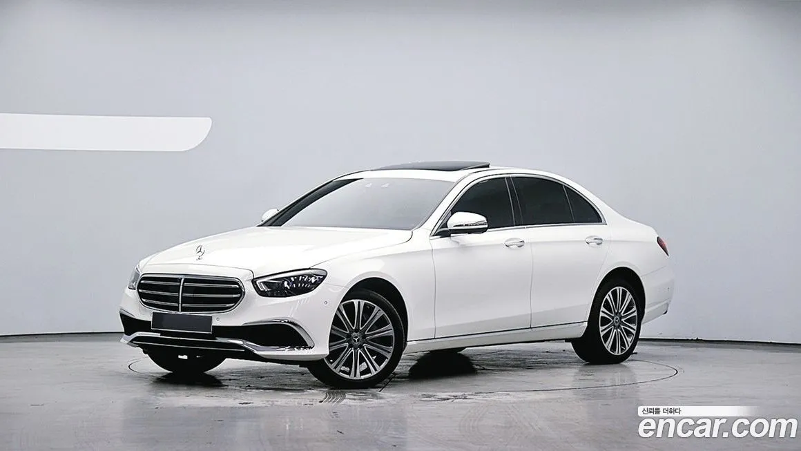 Mercedes-Benz E-Class — фото 5