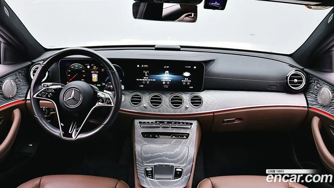 Mercedes-Benz E-Class — фото 10
