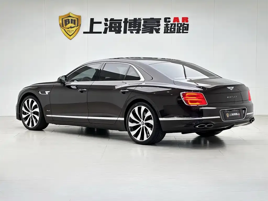 Bentley Flying Spur — фото 5