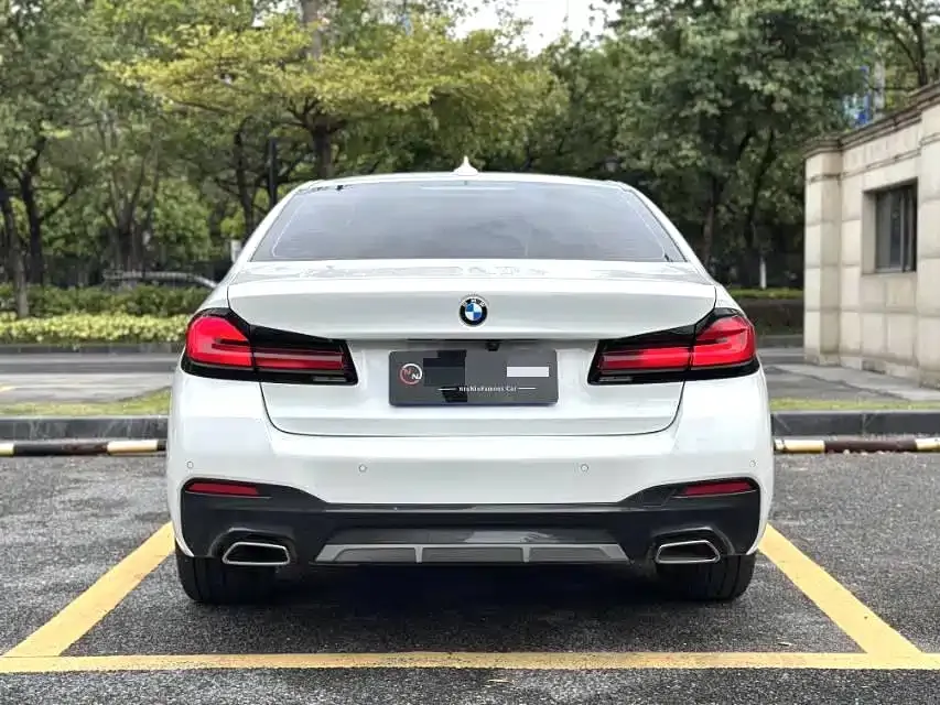 BMW 5 Series — фото 3