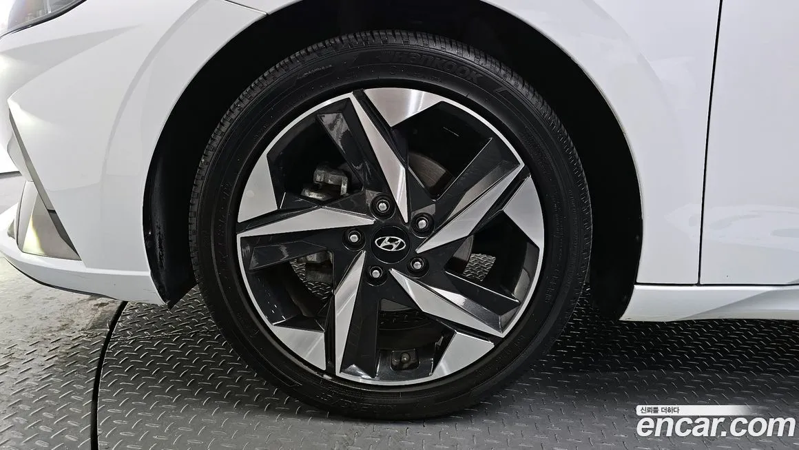 Hyundai AVANTE — фото 7