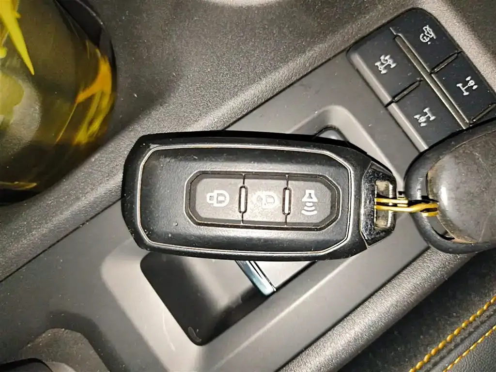 Ford Ranger — фото 10