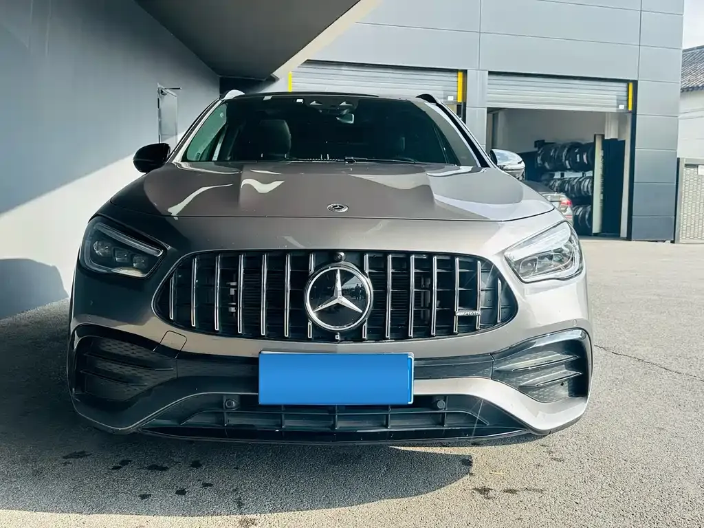Mercedes-Benz GLA AMG — фото 9
