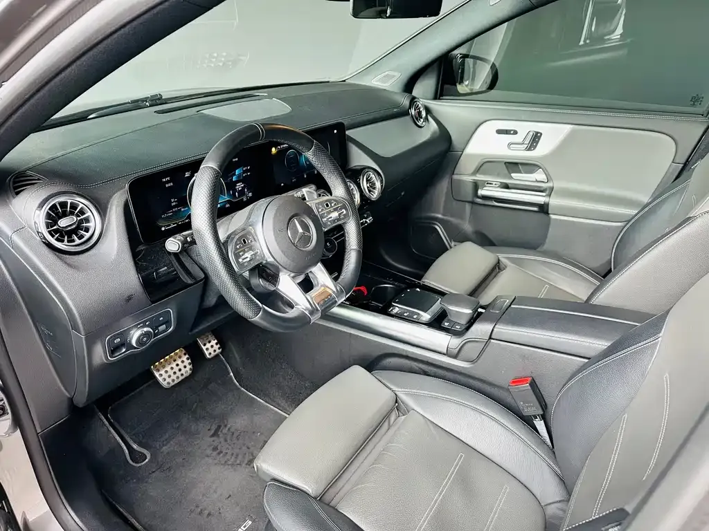 Mercedes-Benz GLA AMG — фото 10