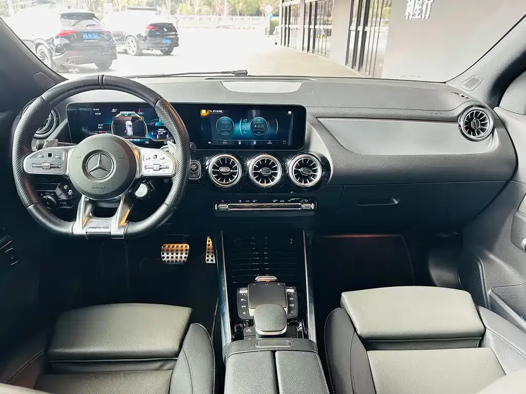 Mercedes-Benz GLA AMG — фото 7
