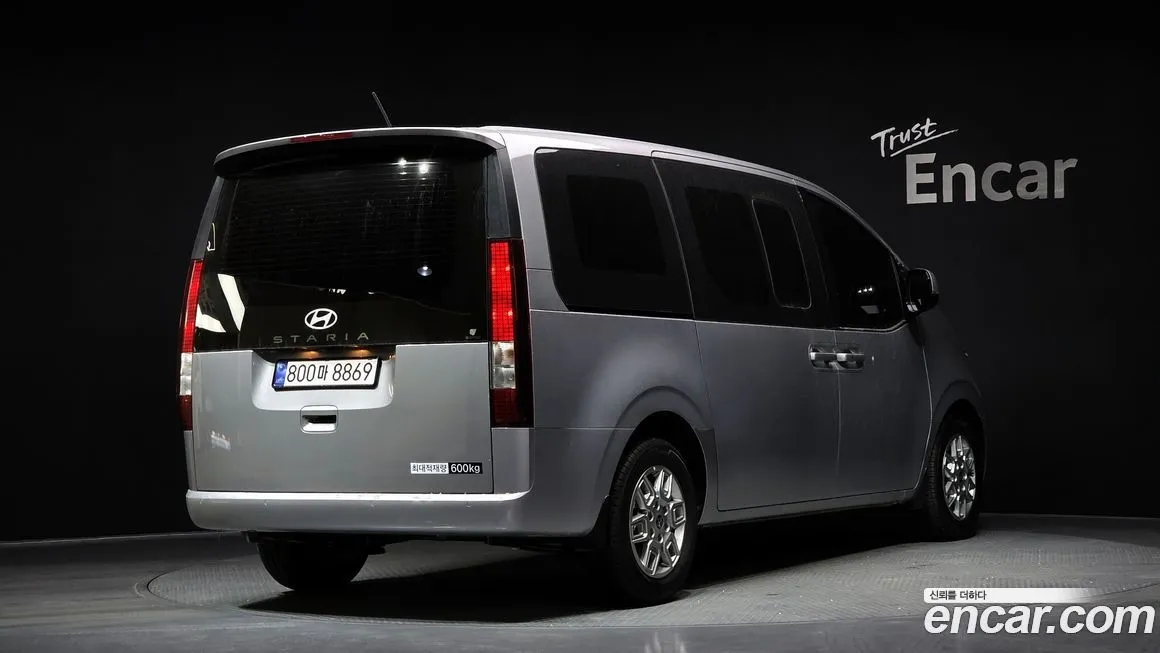 Hyundai Staria — фото 3