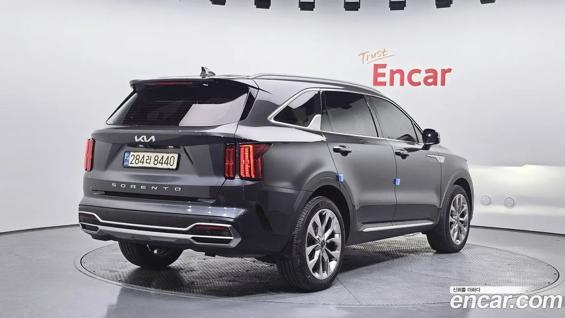 Kia Sorento — фото 7