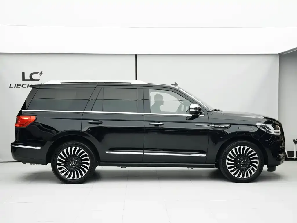 Lincoln Navigator — фото 2