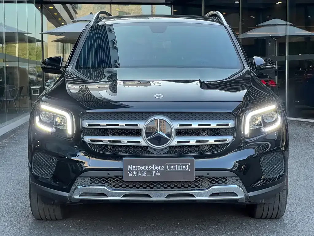 Mercedes-Benz GLB — фото 10
