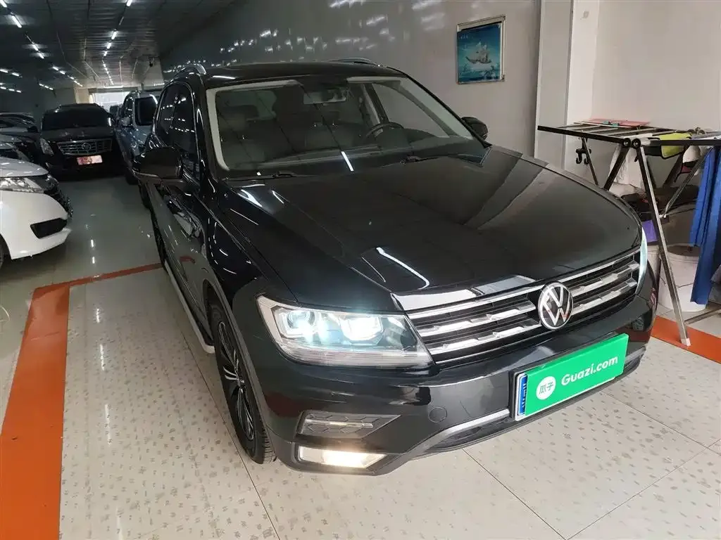 Volkswagen Tiguan L — фото 4