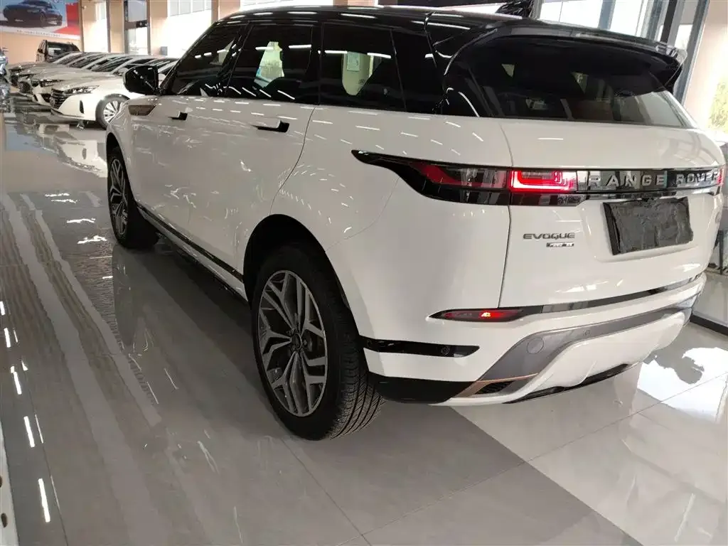 Land Rover Evoque — фото 5