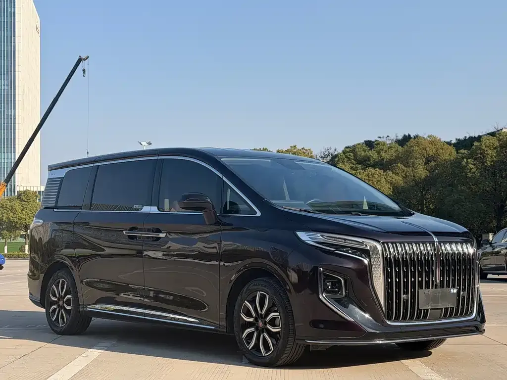 Hongqi HQ9 — фото 2