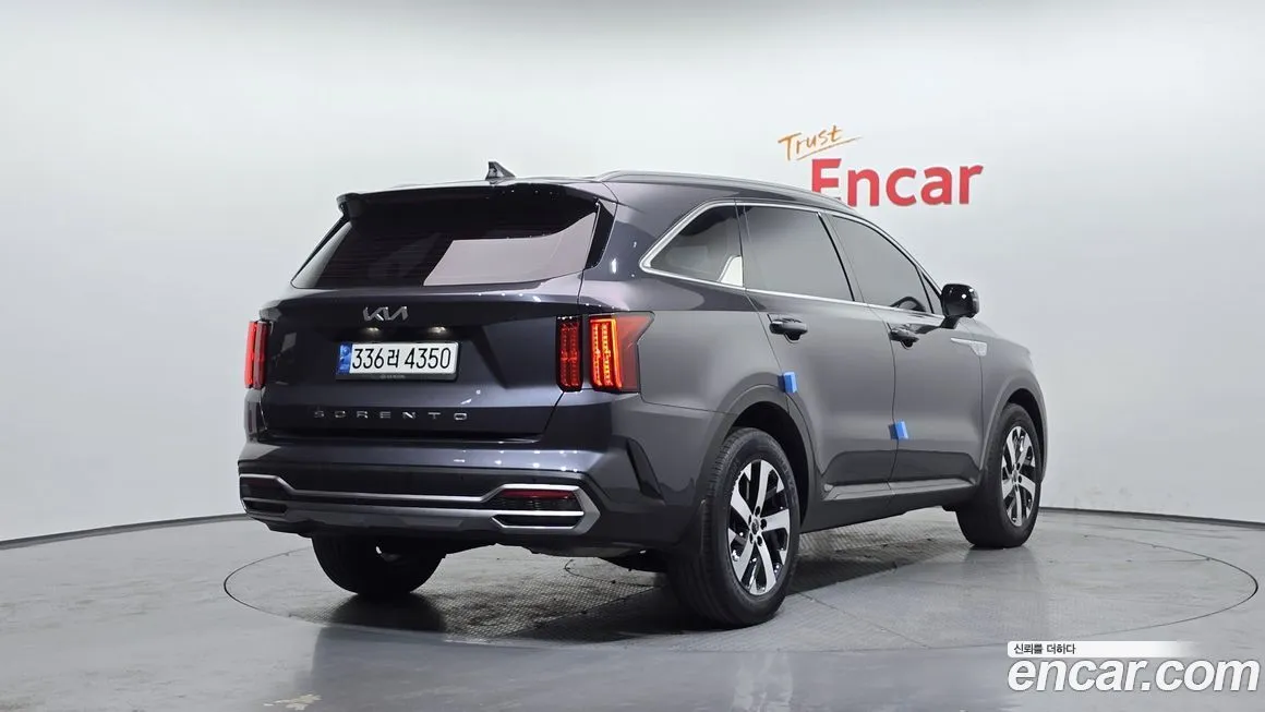 Kia Sorento — фото 10
