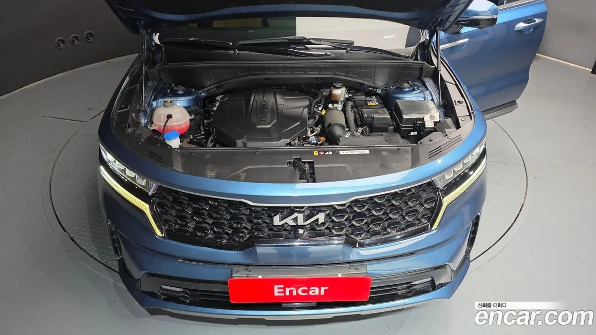Kia Sorento — фото 9