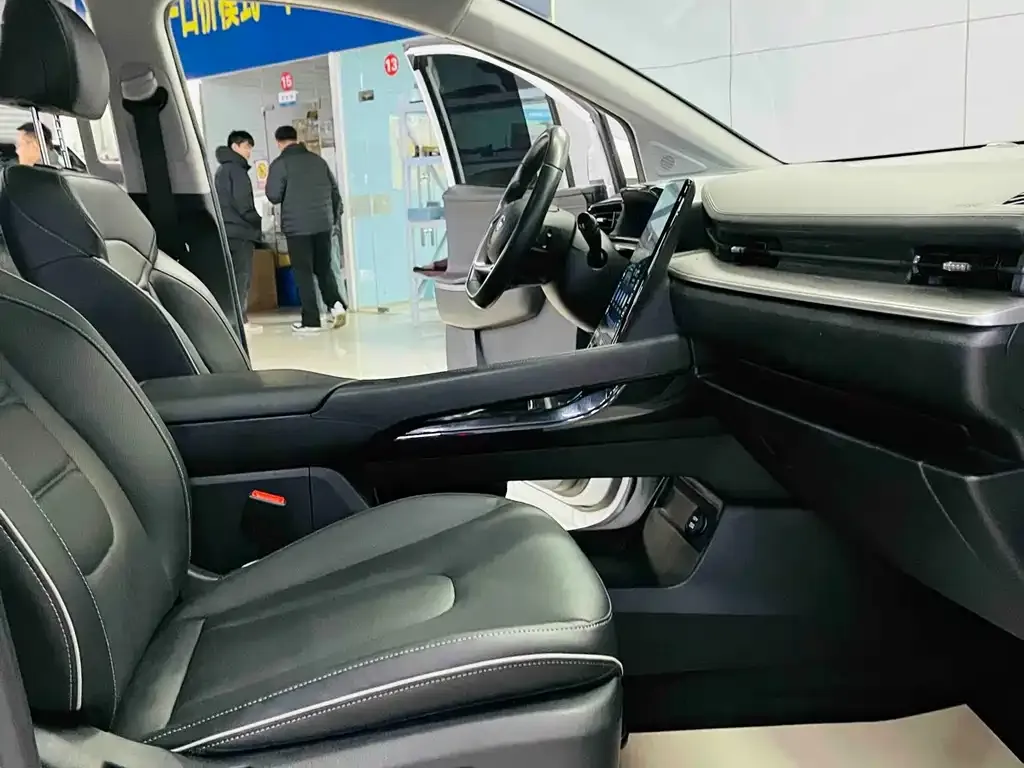 Hyundai Custo — фото 3