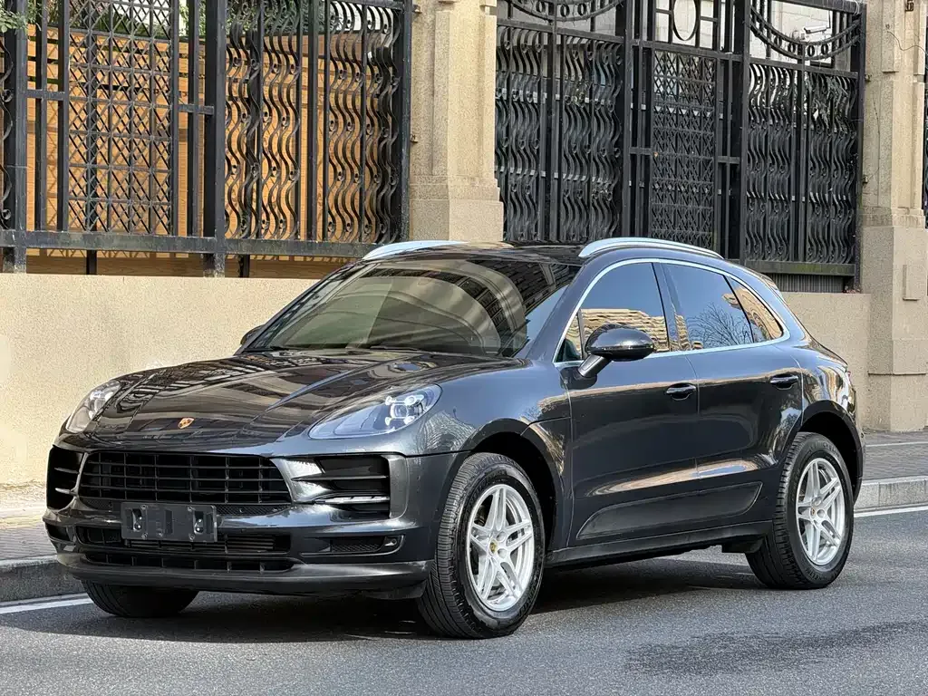 Porsche Macan — фото 1