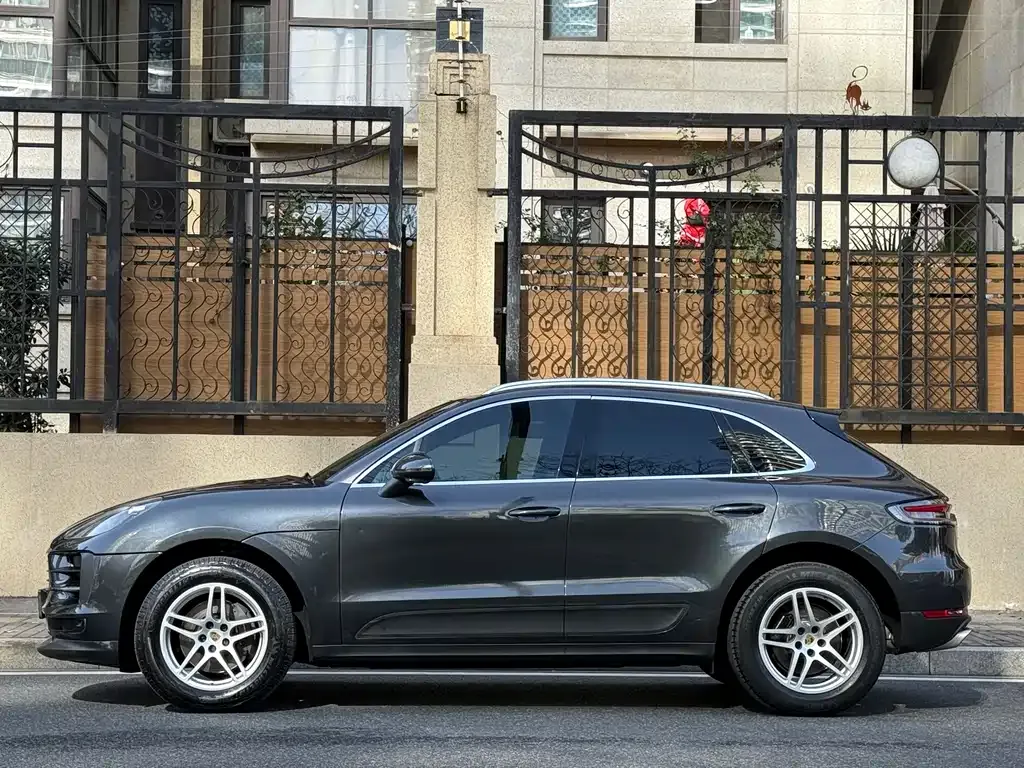 Porsche Macan — фото 8