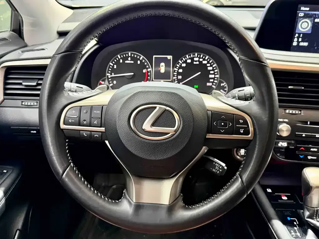 Lexus RX — фото 6