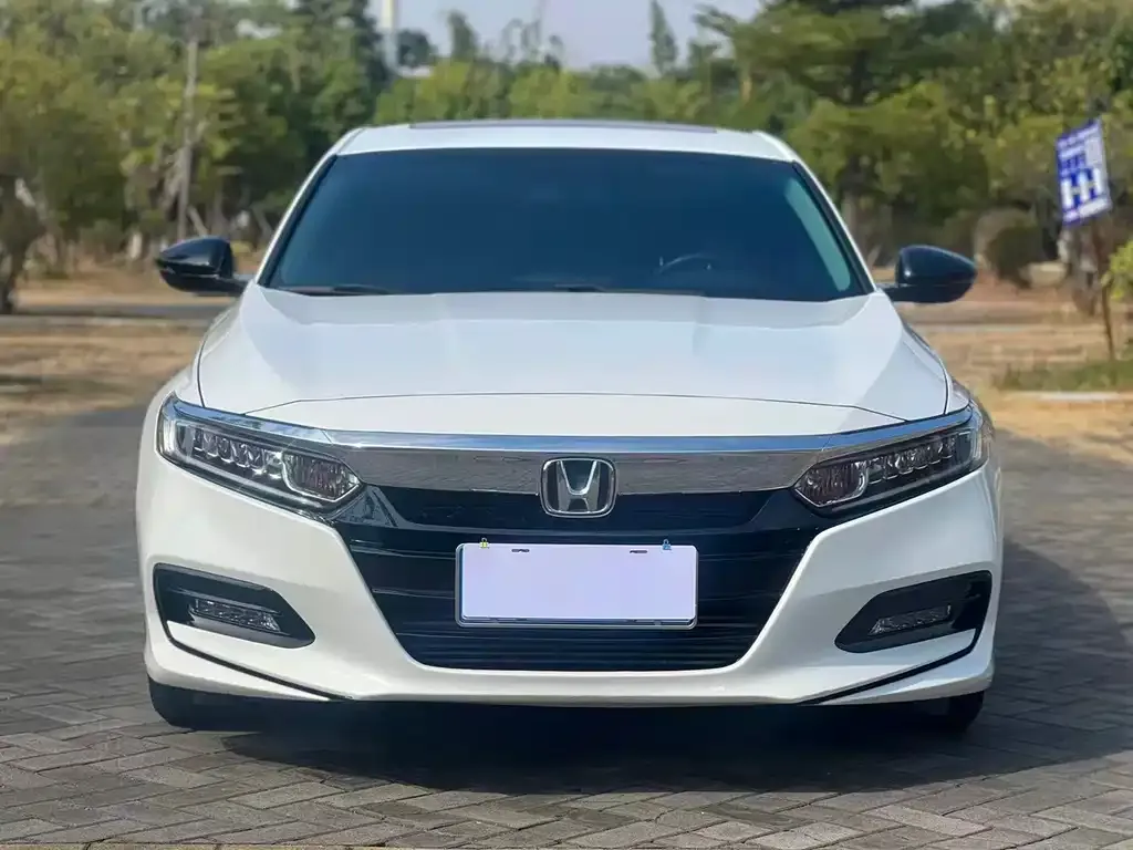 Honda Accord — фото 2