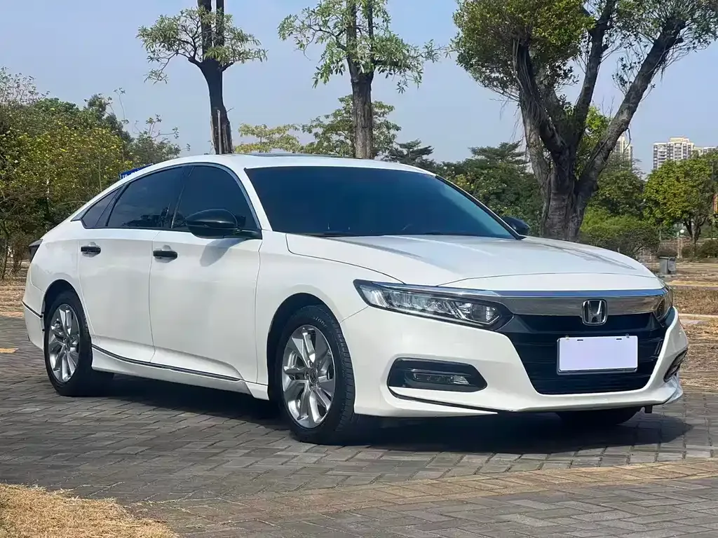 Honda Accord — фото 3
