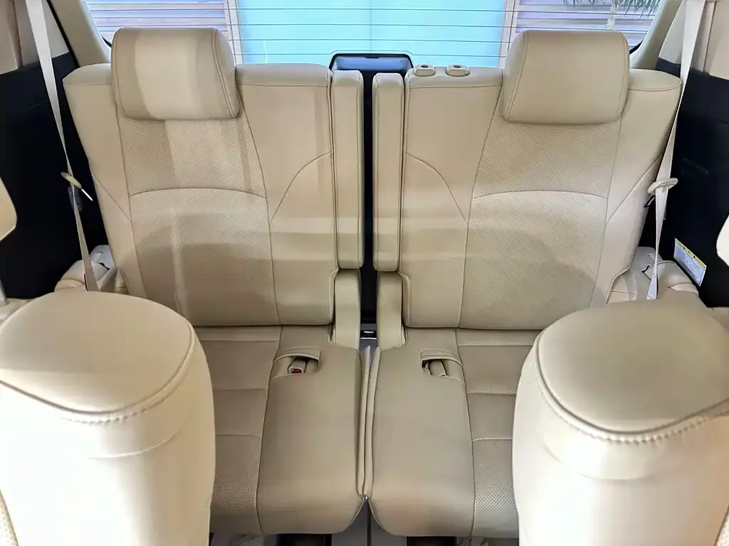 Toyota Alphard — фото 3