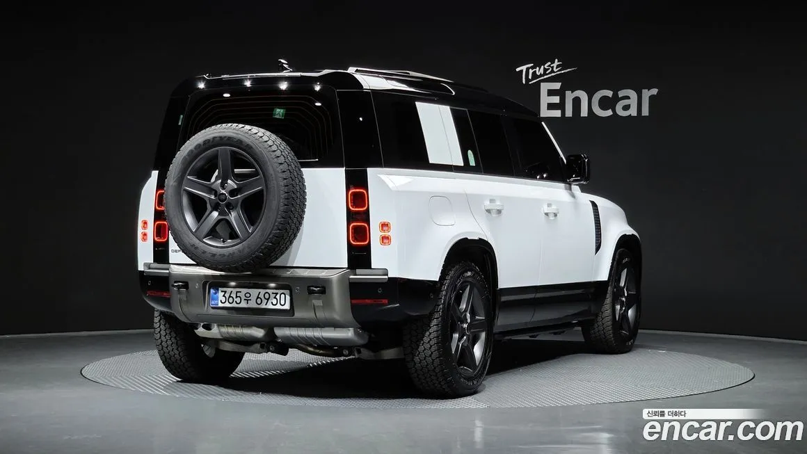 Land Rover Defender — фото 2