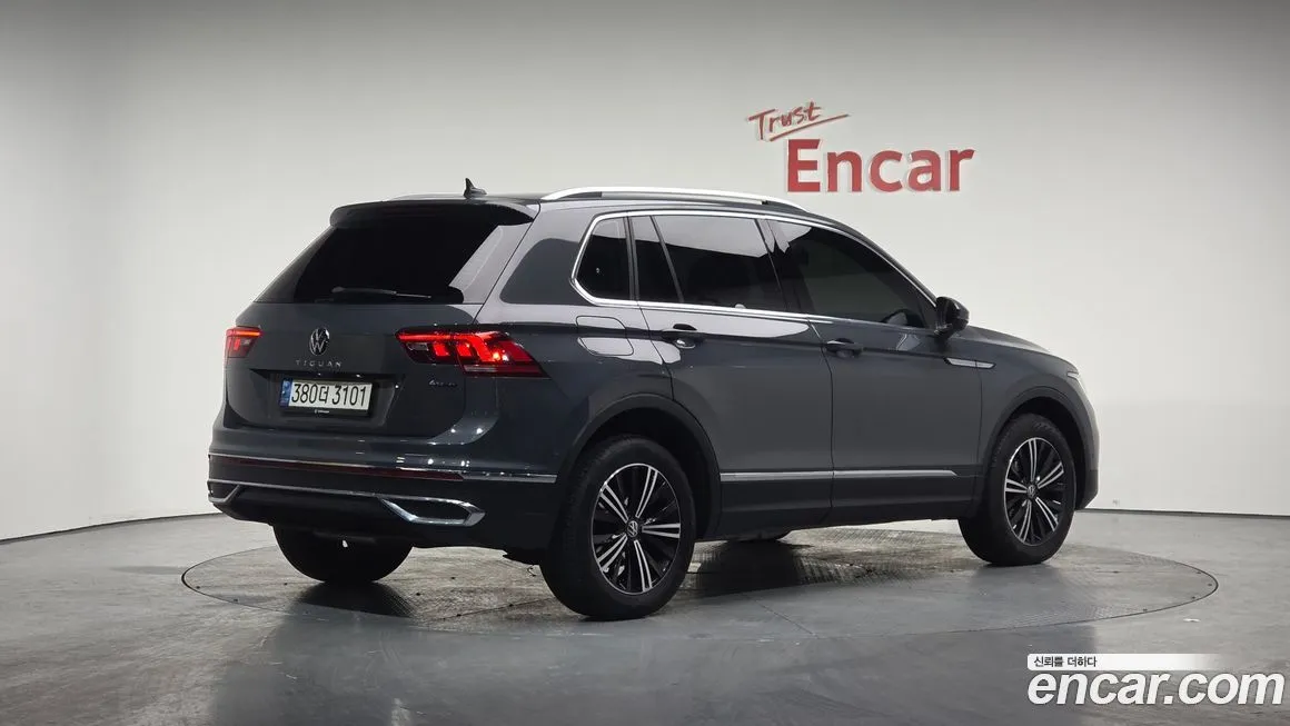 Volkswagen Tiguan — фото 2