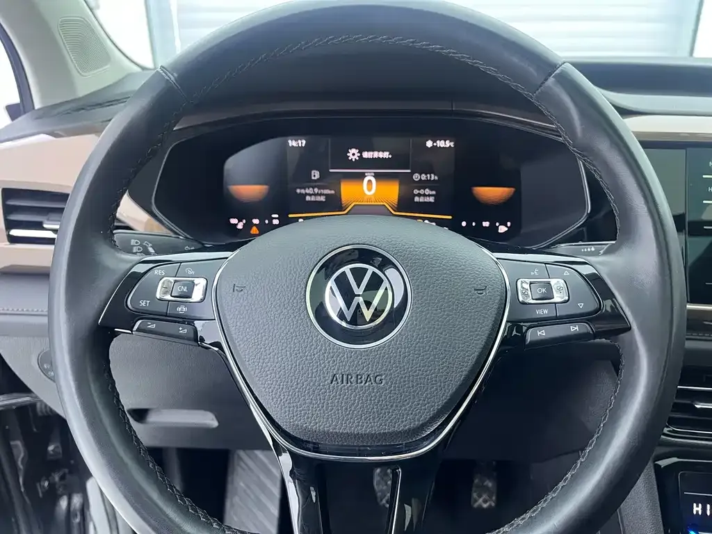 Volkswagen Tharu — фото 8