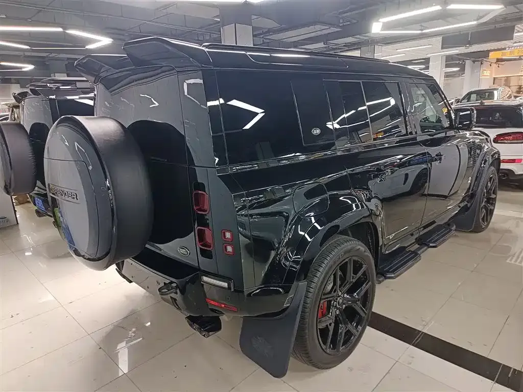 Land Rover Defender — фото 8