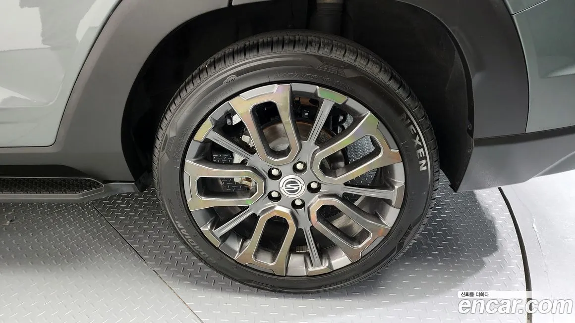 KG Mobility (Ssangyong) Torres — фото 4