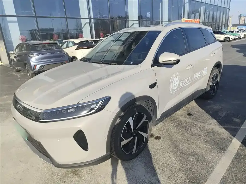 BYD Seal 05 DM-i — фото 1
