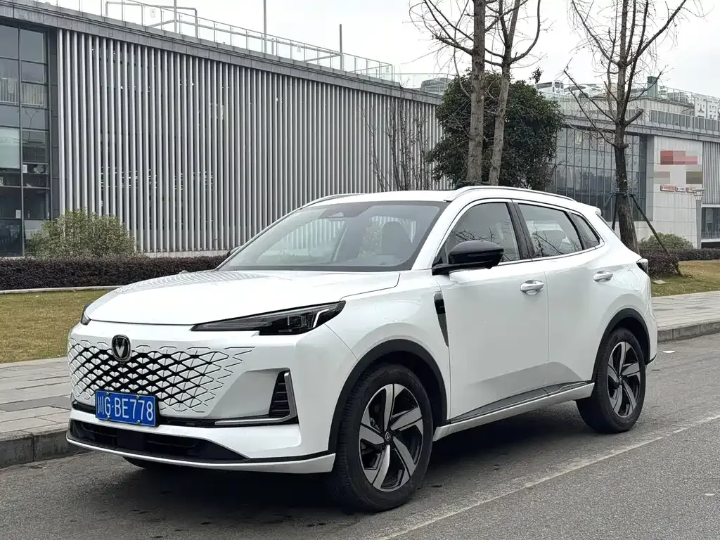 Changan CS55PLUS — фото 1